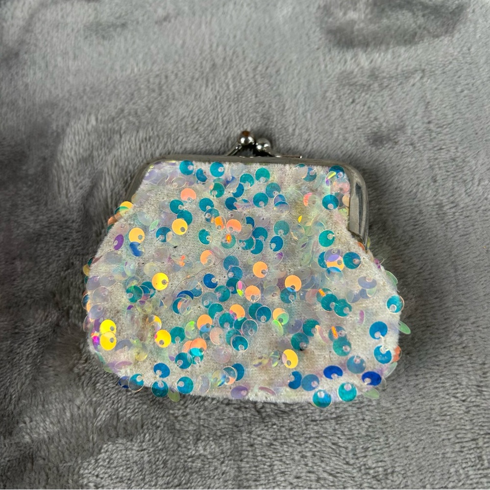Vintage Sequined Coin Purse Kiss Lock‎ Closire White Iridescent Retro Glam